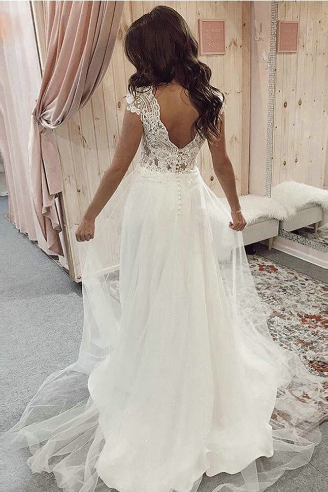 A-line V-neck Sleeveless Tulle Wedding Dresses With Lace Appliques