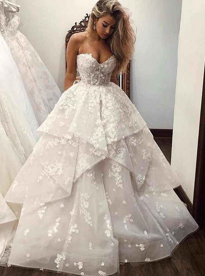 Fashion A-line Princess Sweetheart Long Wedding Dress with Appliques