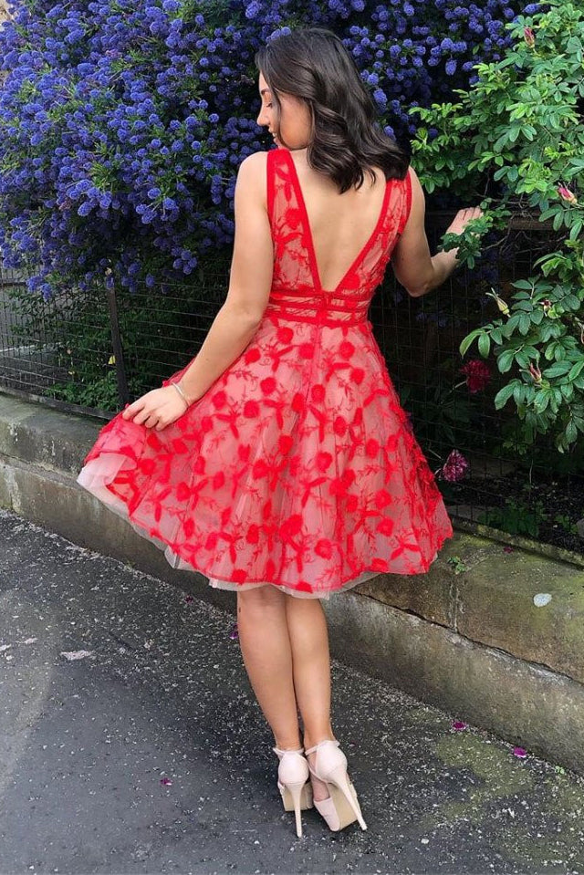 V-neck Lace Red Homecoming Dress Short Prom Dress OM521