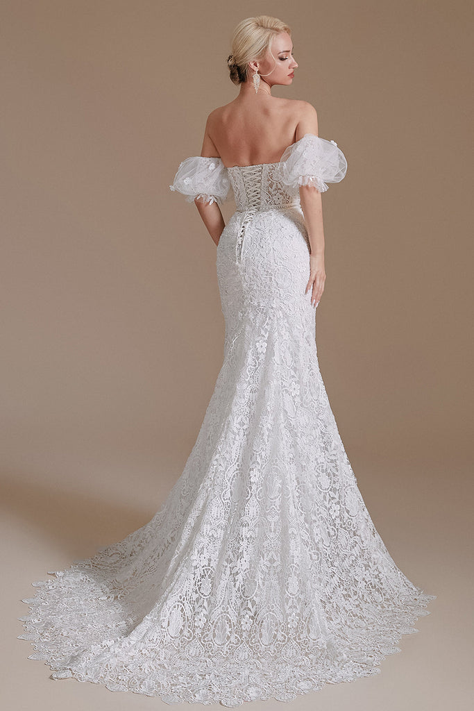 New Arrival Sweetheart Lace Long Chapel Train Wedding Dresses
