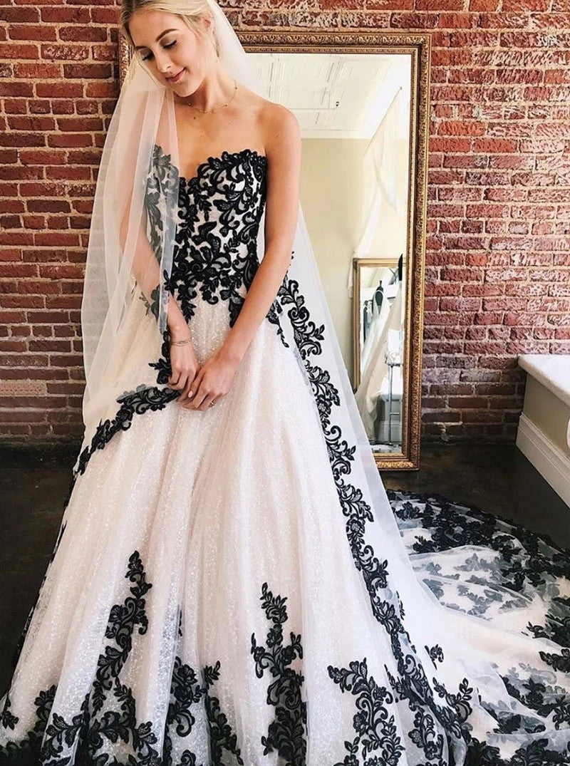 Sweetheart Black Lace Appliques Tulle Long Prom Wedding Dresses PO126