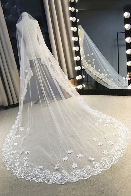 One-tier Chapel Trailing Tulle Bridal Veils With Lace Flower OV21