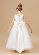 Cute Sleeveless Tulle Appliques Flower Girl dress With Bowknot