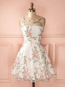 A-Line Round Neck Floral Embroidery Tulle Homecoming Dress OM339