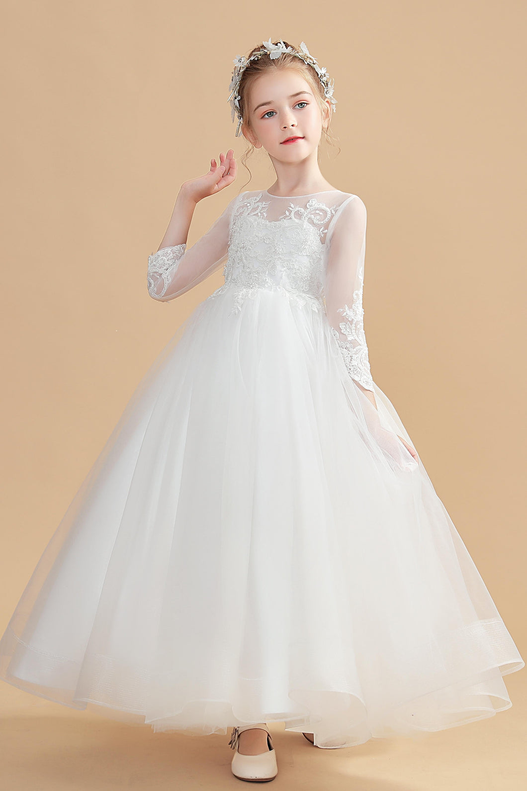 Elegant Ivory Long Sleeves Tulle Flower Girl dress With Lace