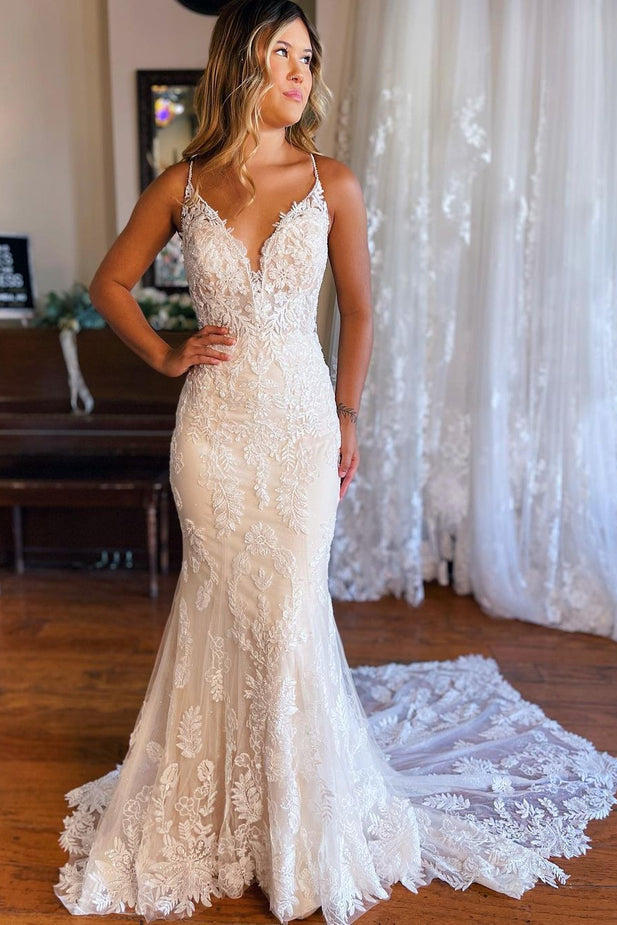 Straps Mermaid V Neck Lace Wedding Dresses with Appliques N117
