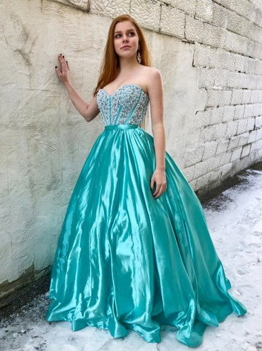 A-Line Sweetheart Beading Sweep Train Ball Gown Long Prom Dress