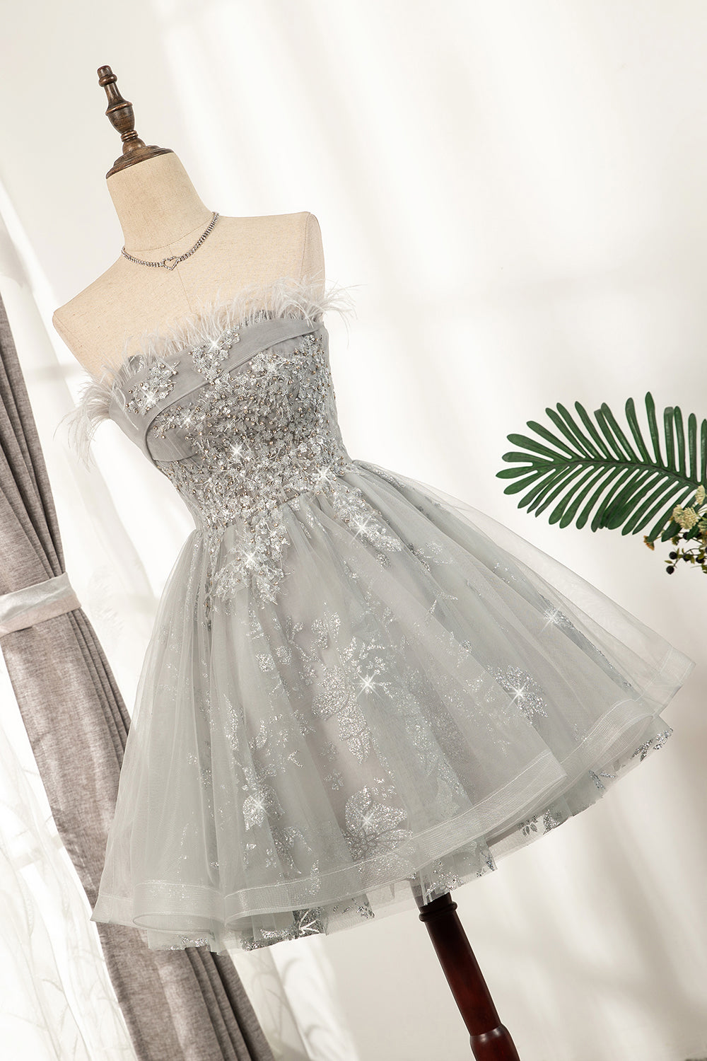 Silver A-Line Short Prom Dress Feather Dress Sleeveless Homecoming Dress