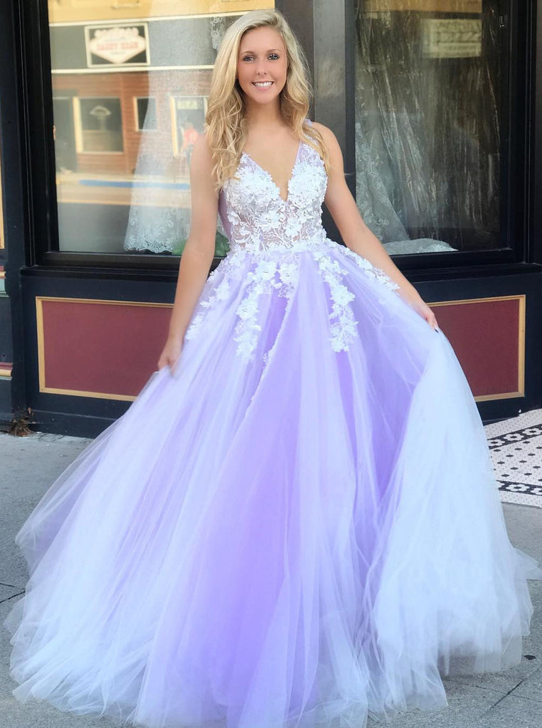 Princess Prom Dress 3D Floral Appliques Tulle V-Neck Sweet 16 Dress OP609