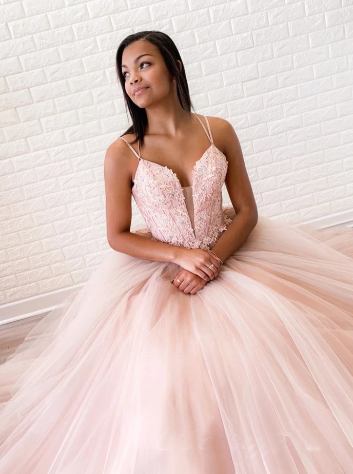 Chic A-line Spaghetti Straps Lace Long Prom Dresses Tulle Evening Dress