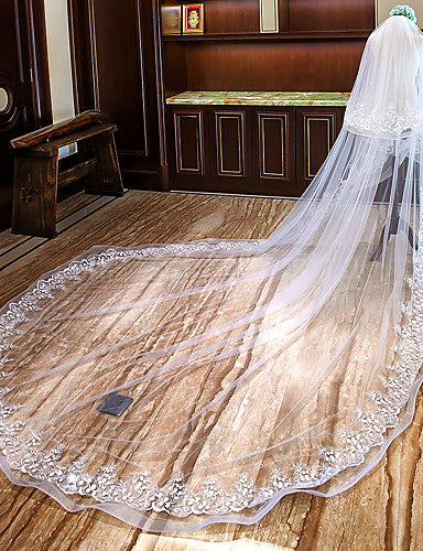 Two-tier Lace Applique Edge Wedding Veil With Ruffles OV7